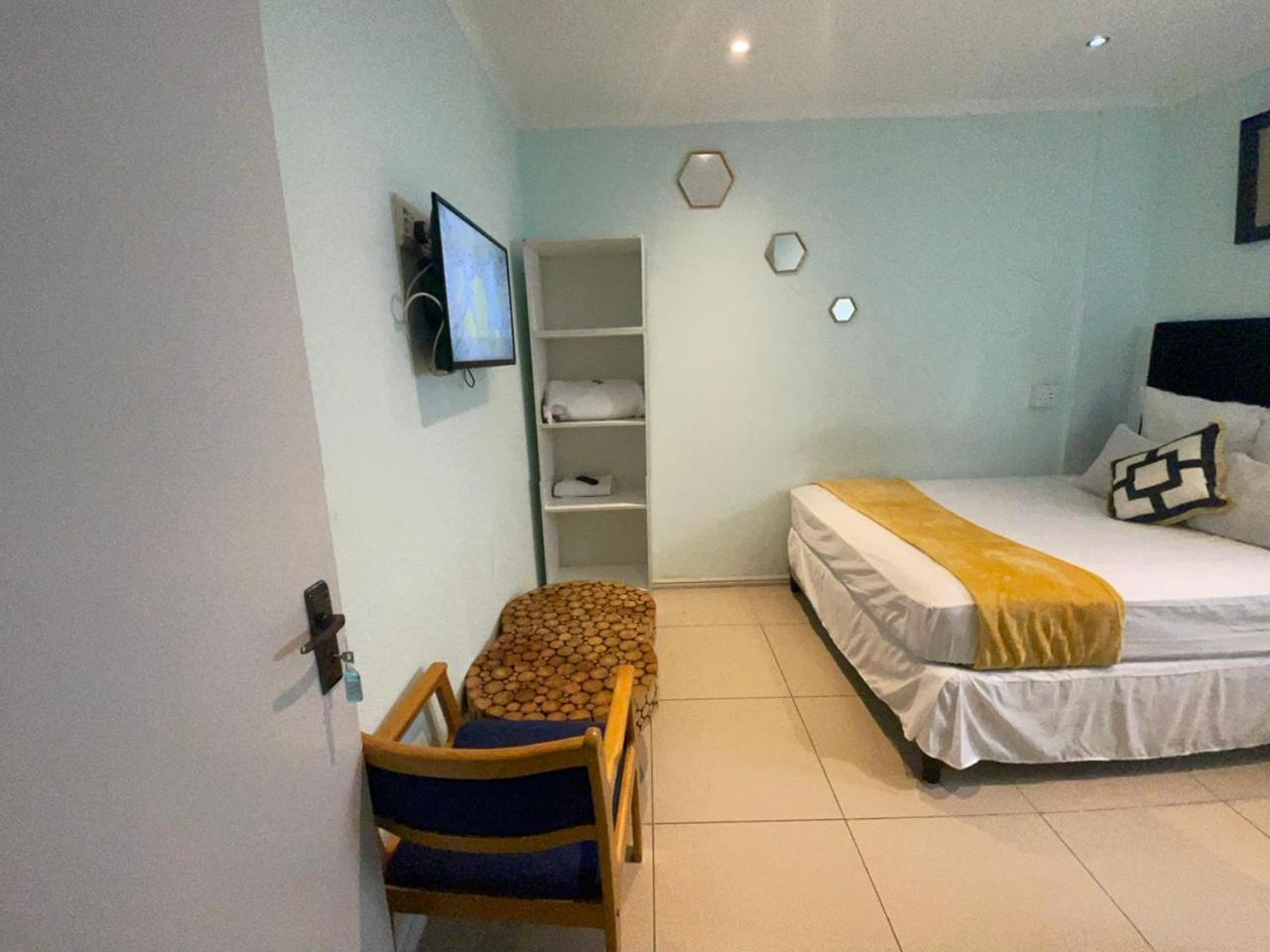 Goodwood Apartment
